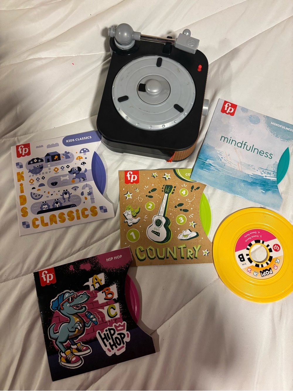 Fisher-Price Laugh & Learn Preschool Record Player- 5 Records- Tested - Picture 1 of 6